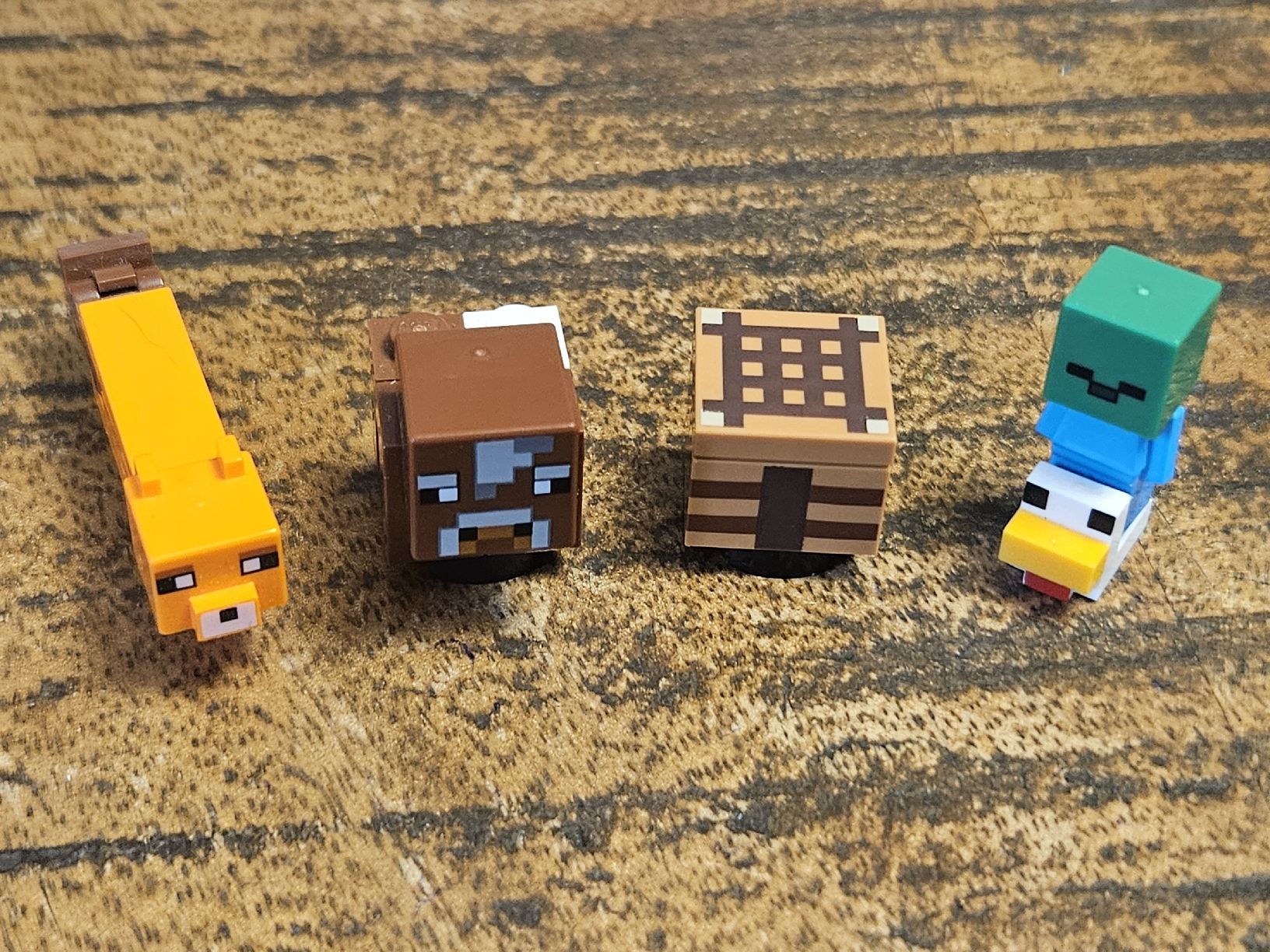 Lego Giocattoli: lego lot de minecraft  4 articles – Usato da Confignon venduto da Ecrofigs