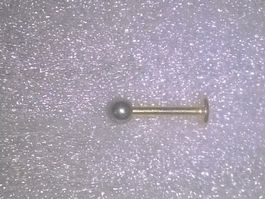 lippen piercing,,edelsthal,,glanzig,,nickelfrei
