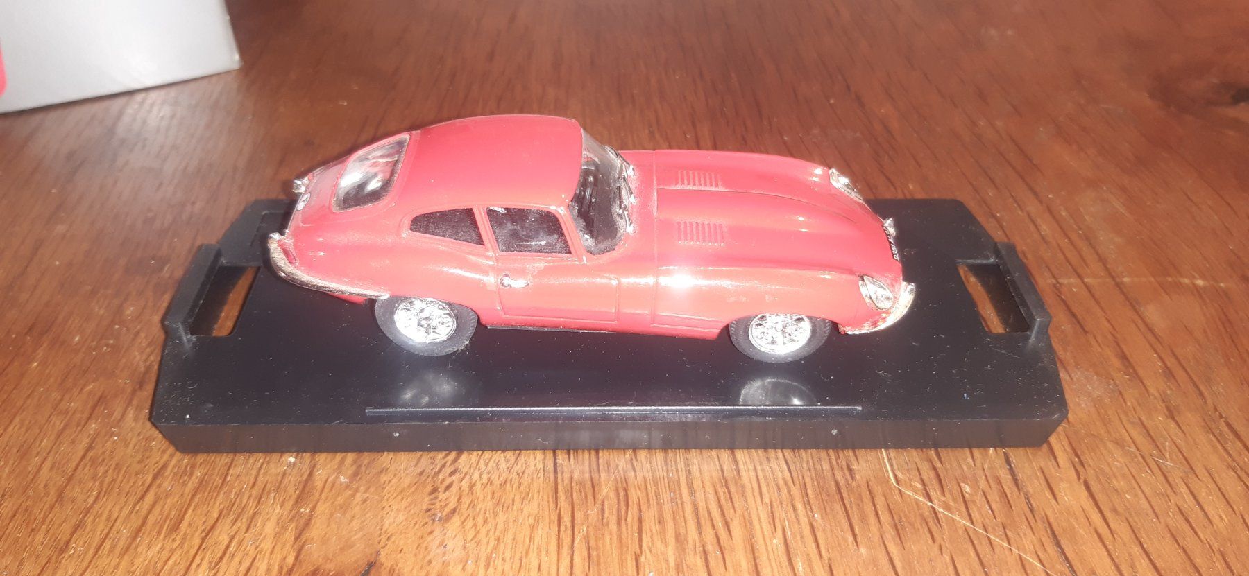 Jaguar Modellini d'auto: Jaguar E 1:43 BOX MODEL – Usato da Fehraltorf venduto da STEMAC01TK 4