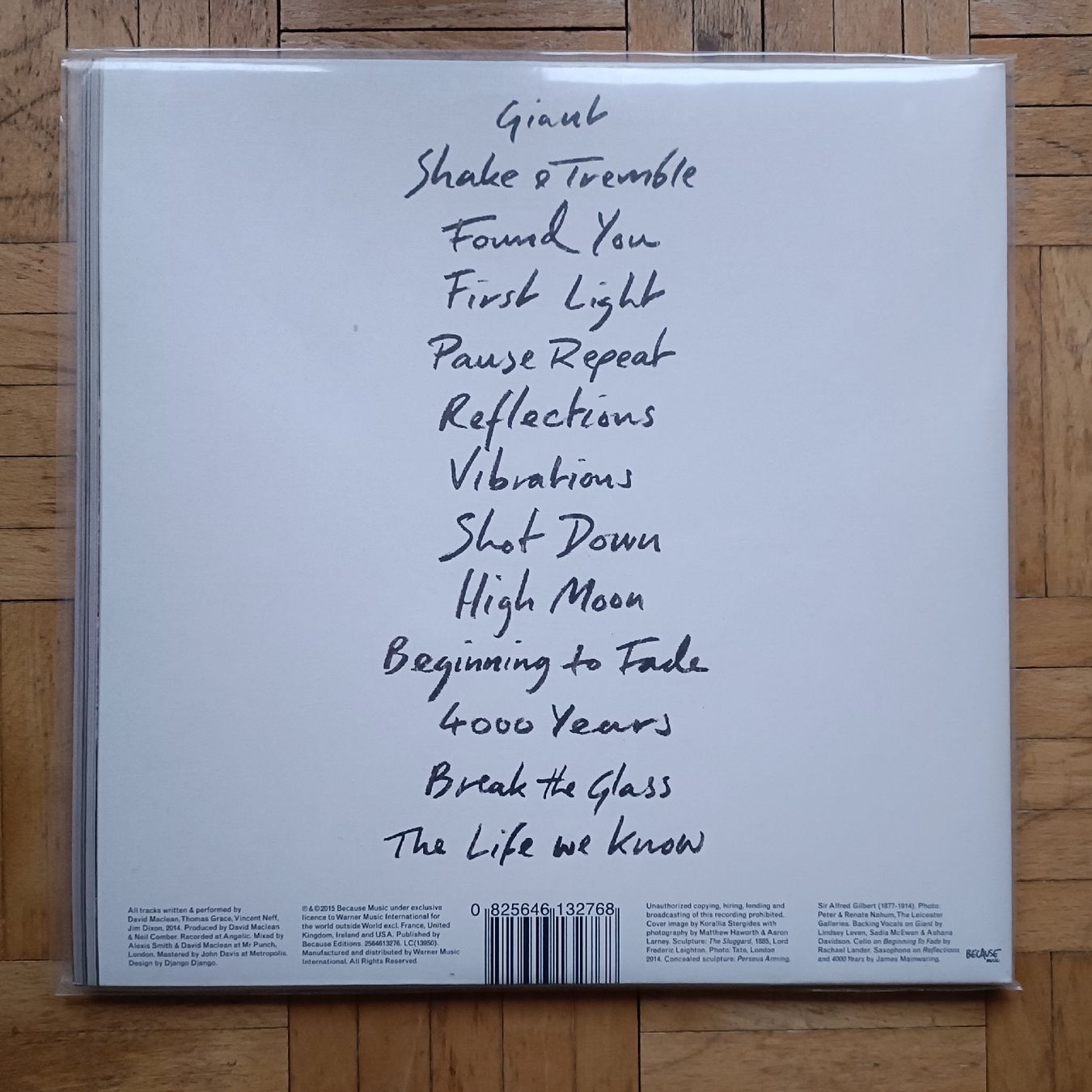 Dischi in vinile: Django Django - Born Under Saturn 2LP – Usato da Luzern venduto da cryptonic79 1