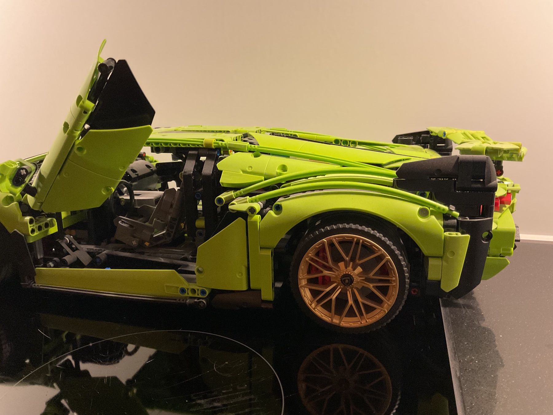 Lego Kit di costruzioni: Lamborghini SIÁN Lego 42115 – Usato da Siebnen venduto da Hardy65 4