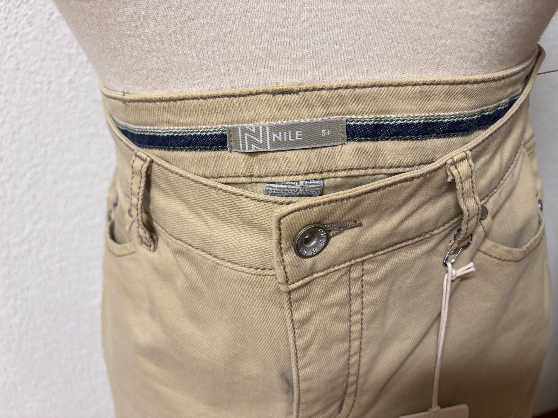 Nile Pantaloni: Schöne neue Nile Hose S plus – Nuovo (secondo la descrizione) da Maienfeld venduto da 8796 1