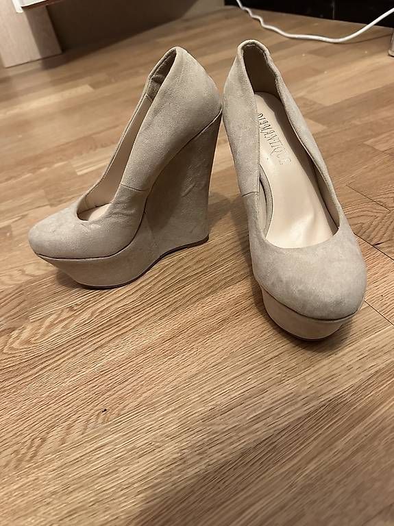 Chaussures femmes: High heel – D'occasion à Abtwil AG par kiko_25