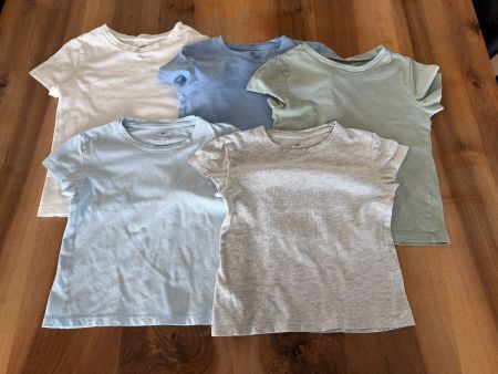6 T-Shirts von H&M, Grösse 98/104 (eher 92)