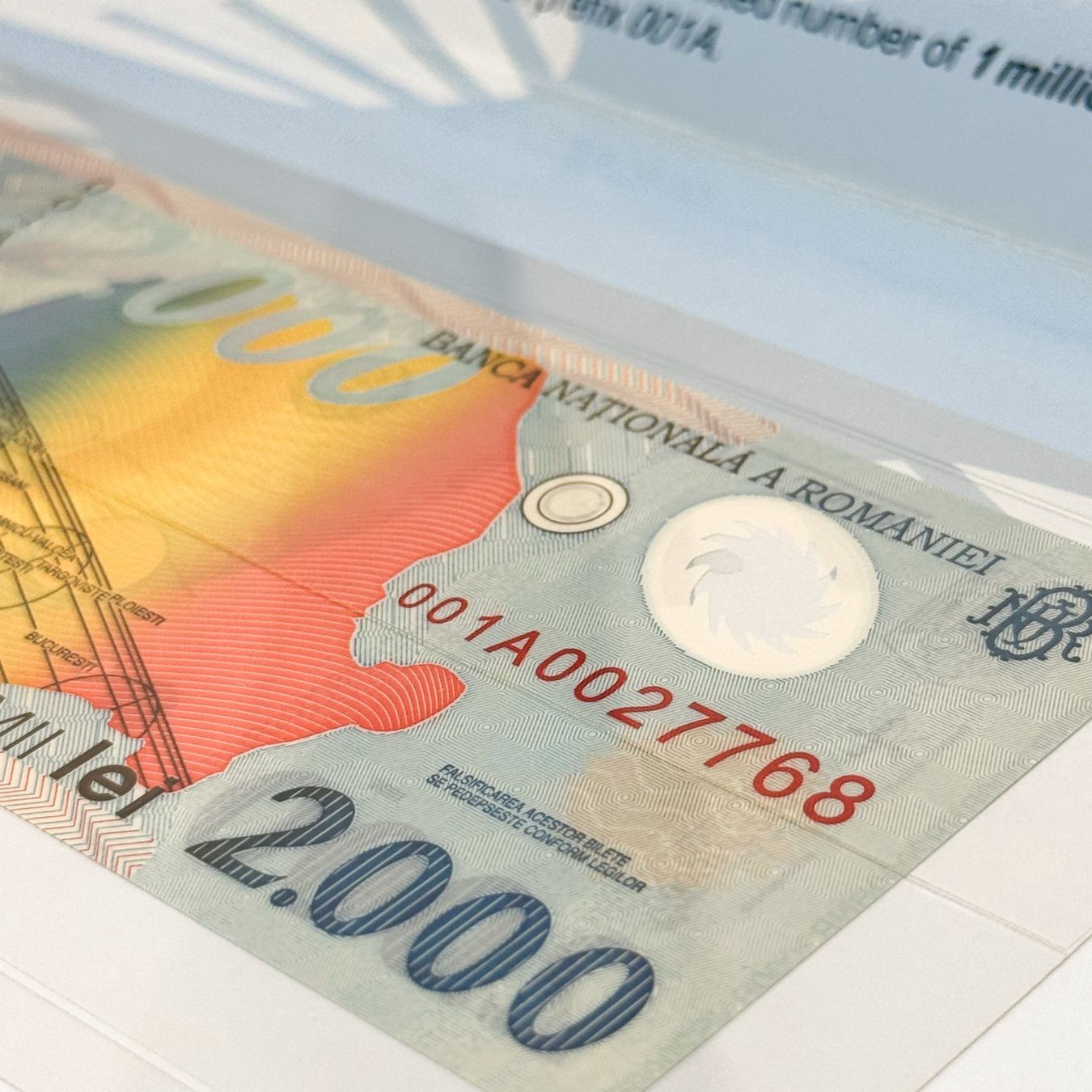 Banconote: Collector : Billet Roumanie 2000 Lei Eclipse Solaire de 1999 – Nuovo e nell'imballaggio originale da Estavayer-le-Lac venduto da Famille_Sympathique 3