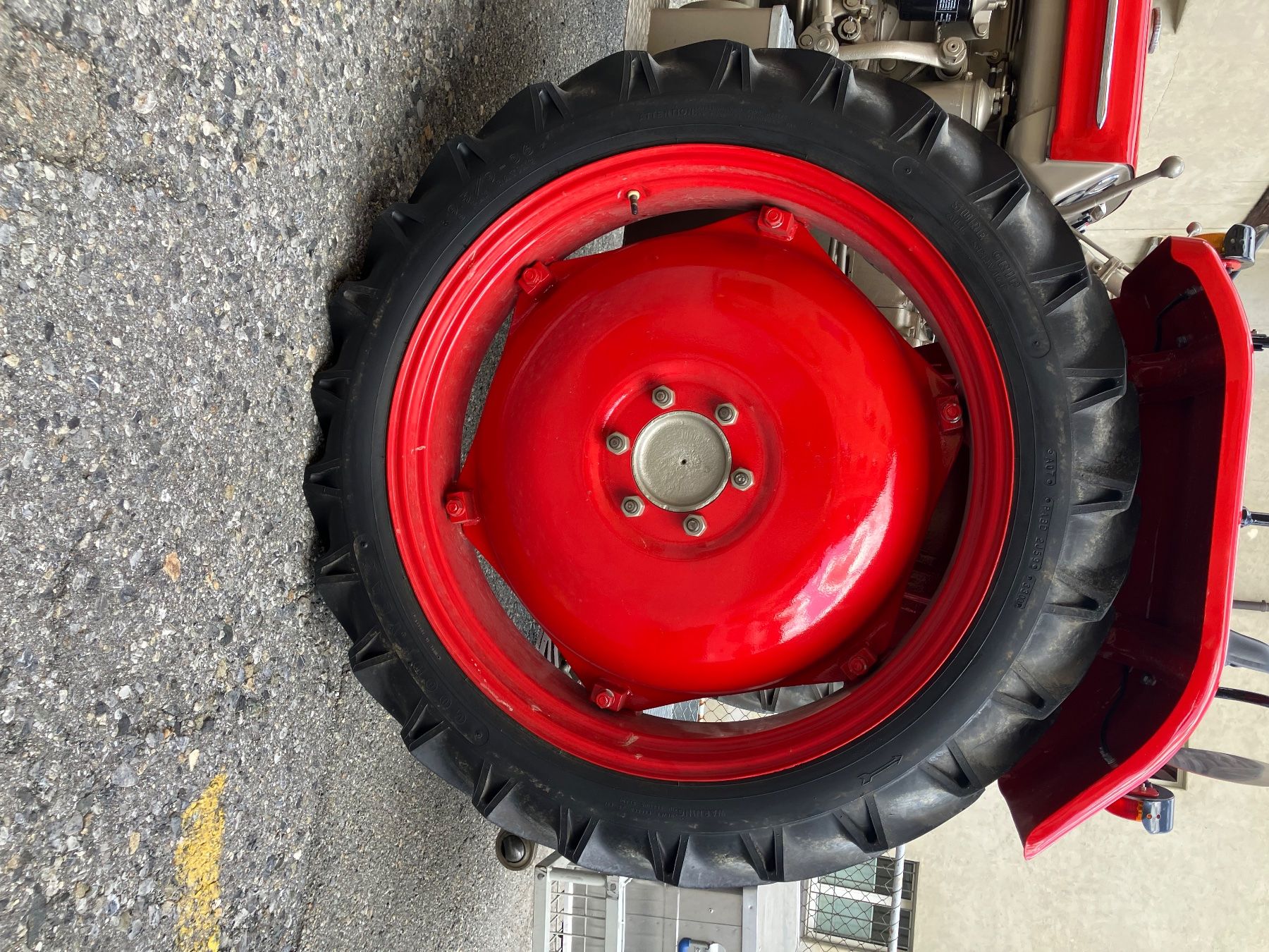 Hürlimann Traktoren: Hürlimann Hinterräder – Gebraucht aus Samedan von amo_vs5x 1