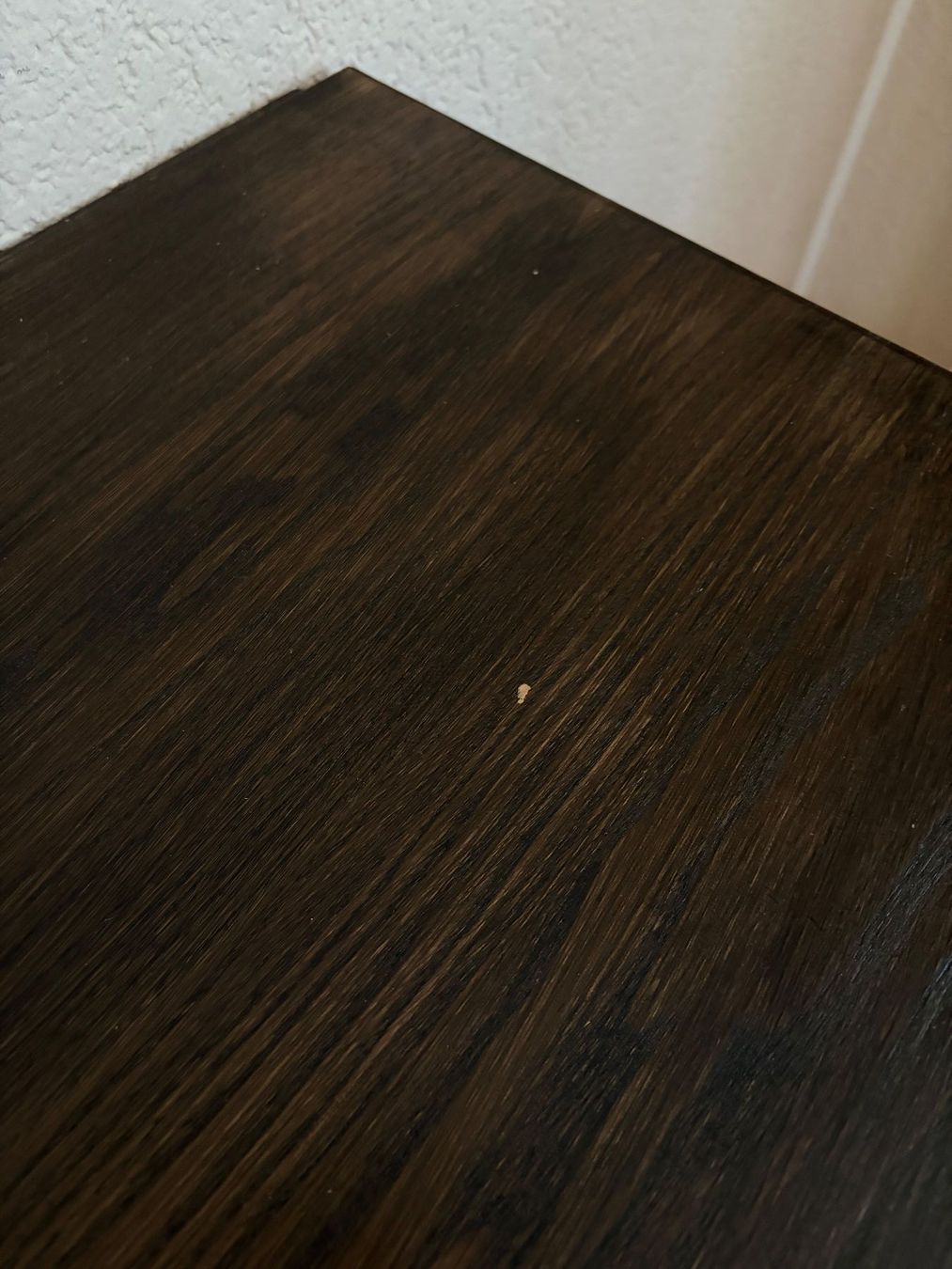 Cassettiere: Dunkle Holz-Kommode mit goldenen Griffen – Usato da Olten venduto da woofbee 4