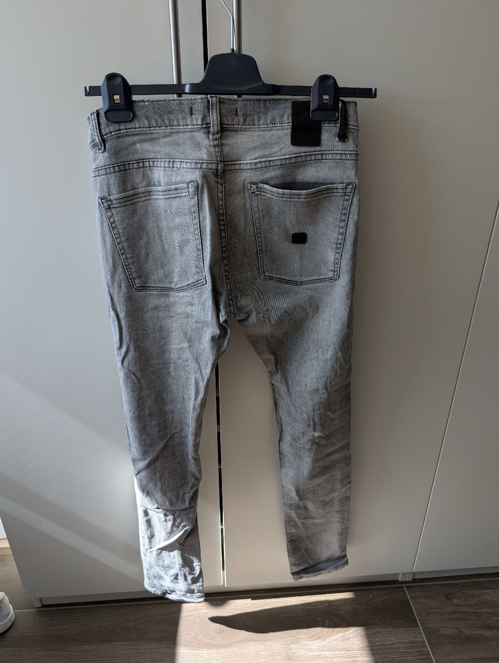 Jeans: Graue Herren Jeans von KREW, Grösse 32 – Gebraucht aus Bremgarten AG von Annikaouh 1