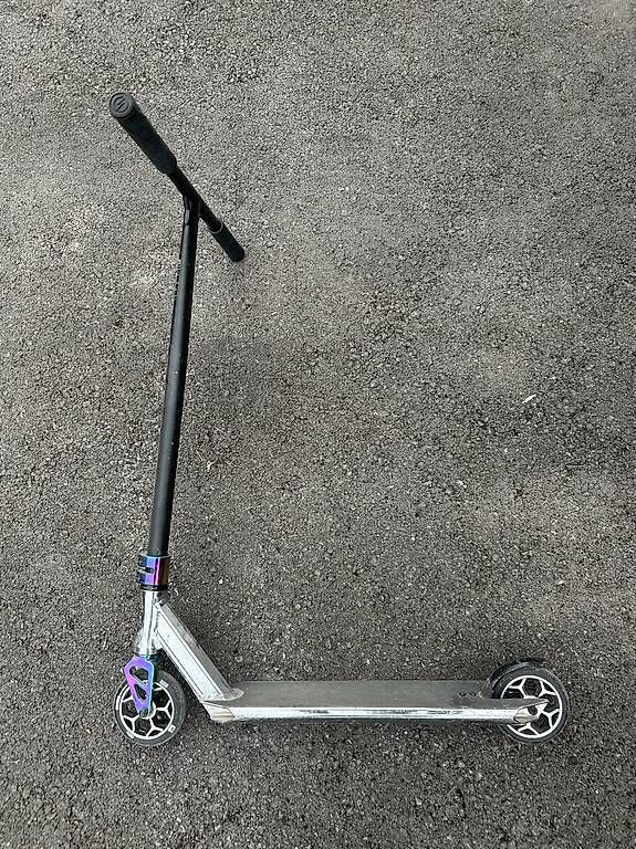 Kickboard: Trottinette freestyle – D'occasion à La Chaux-de-Fonds par pinochio01