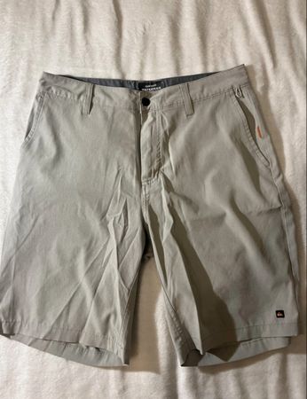 Quiksilver Waterman shorts beige size M