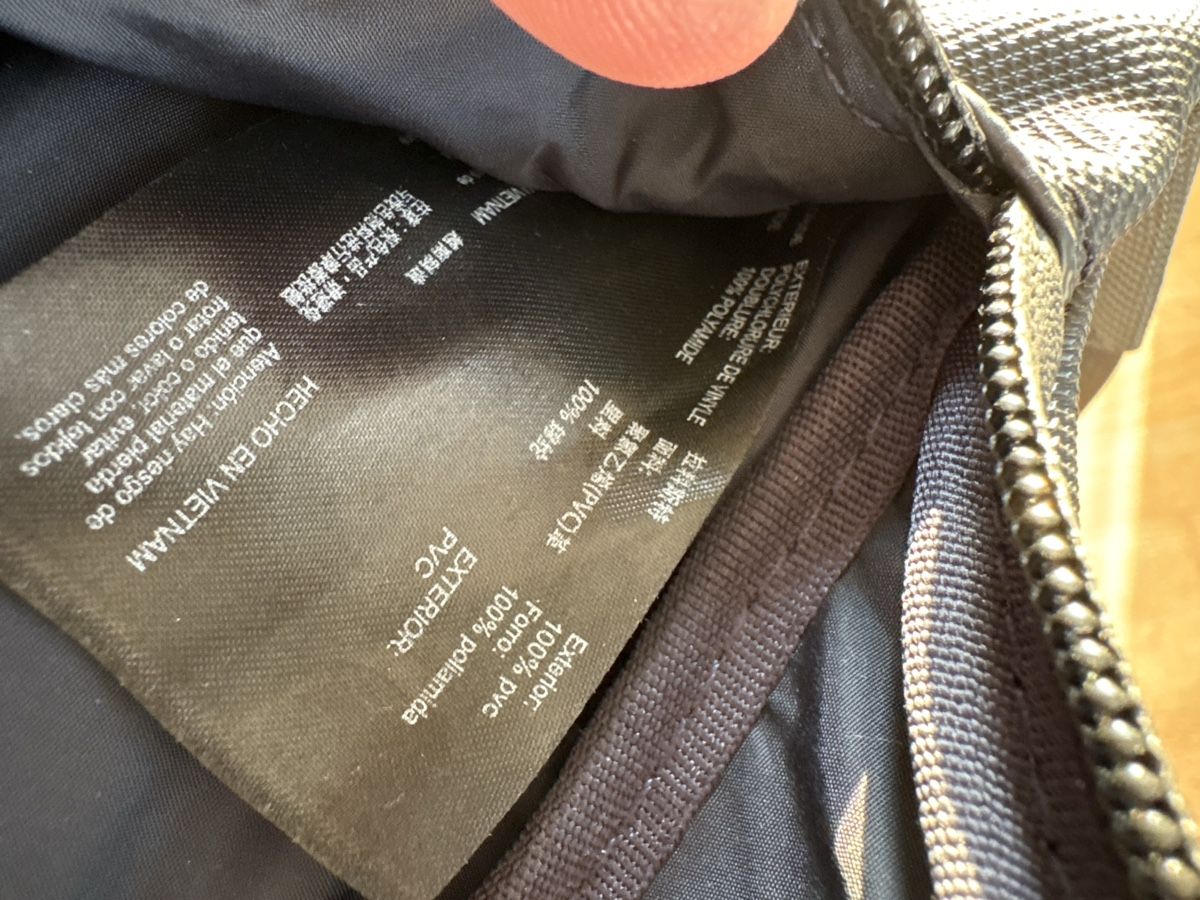 Lacoste Taschen: LaCoste Bauchtasche schwarz – Gebraucht aus Zürich von dieghe 2