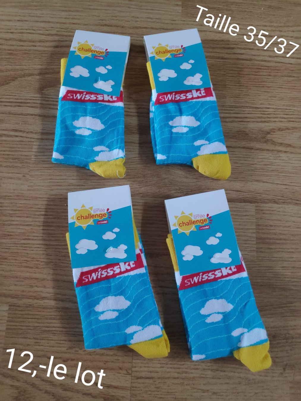 Chaussettes: Chaussettes Suiss Ski – Neuf avec emballage d'origine à Couvet par fat_kyl7