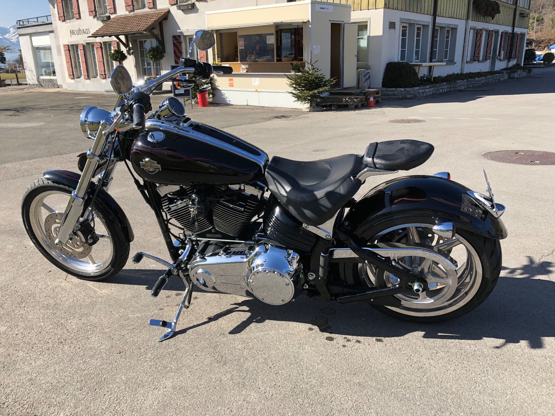 Harley-Davidson Chopper: HARLEY DAVIDSON FXCWC ROCKER C – Usato da Unterseen venduto da sfeller 2