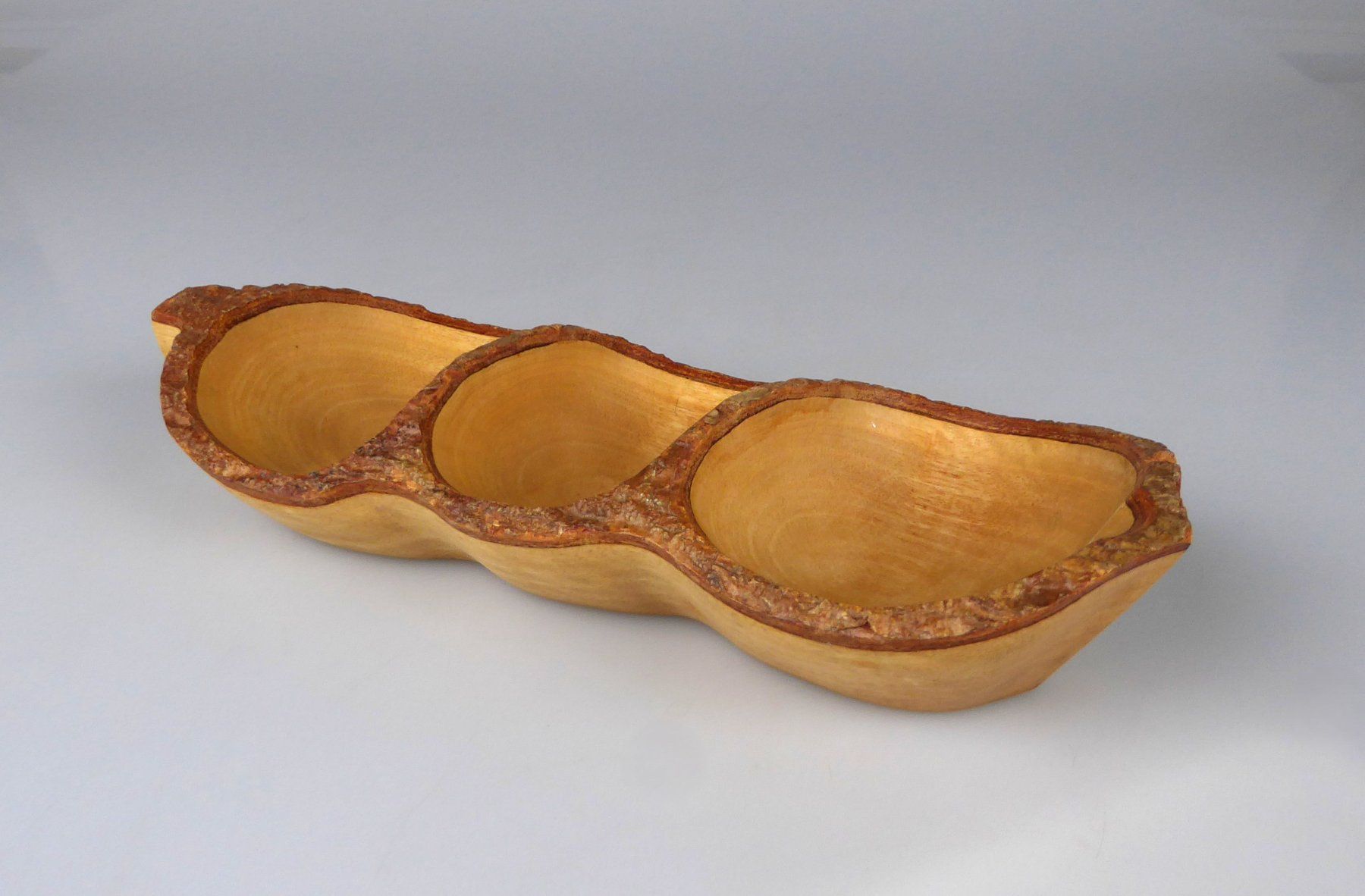 Coupes: Holz Schale mit 3 Fächern – D'occasion à Volketswil par brockipfannenstil 1