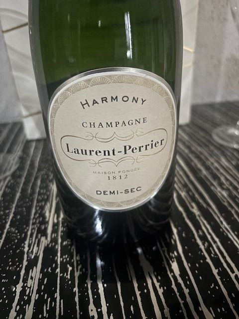 Laurent Perrier Bevande alcoliche: Coffret Laurent-Perrier  Demi-Sec avec 2 verres – Nuovo e nell'imballaggio originale da Corcelles-Payerne venduto da coach 2