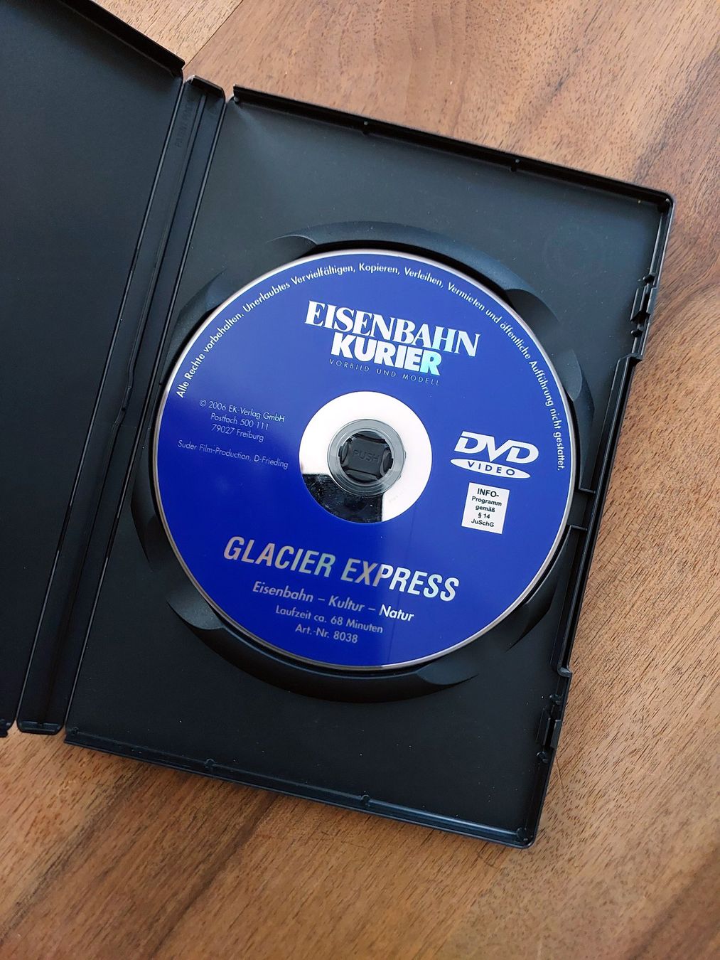 Tutti i DVDs: Glacier Express - Eisenbahn Kurier - DVD – Usato da Schönenwerd venduto da Steidi 1