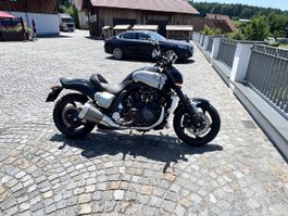 Yamaha V Max 1700 ab Gabel- & Federbeinservice nur 14’750km