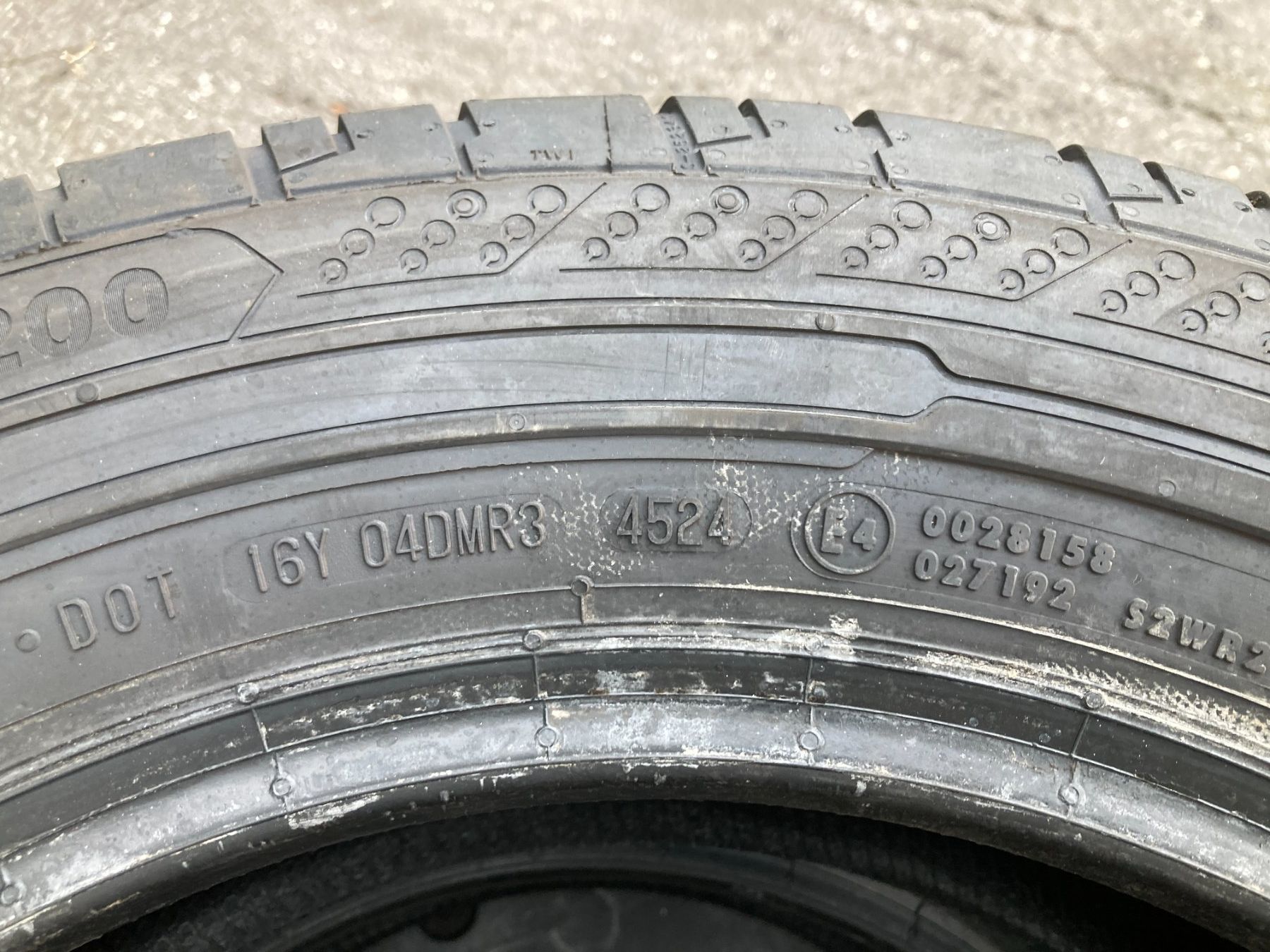 Continental Pneumatici & Ruote complete: 205/65R16 Continental VW T6 Continental – Usato da Cham venduto da WB2223 5