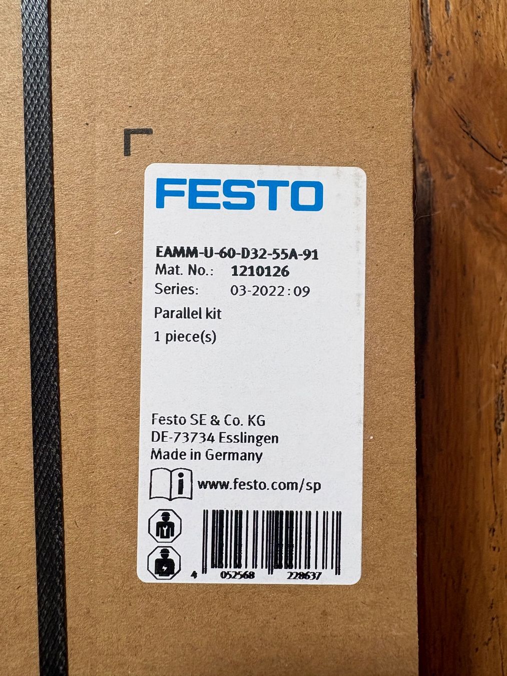 Sonstiger Industriebedarf: Parallelbausatz EAMM-U-60-D32-55A-91 – Neu und originalverpackt aus Hedingen von Luana02 1