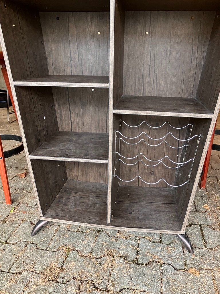 Sgabelli: Bar / Bistro Tisch mit 5 Barhocker aus Holz – Usato da Fislisbach venduto da Promo 4