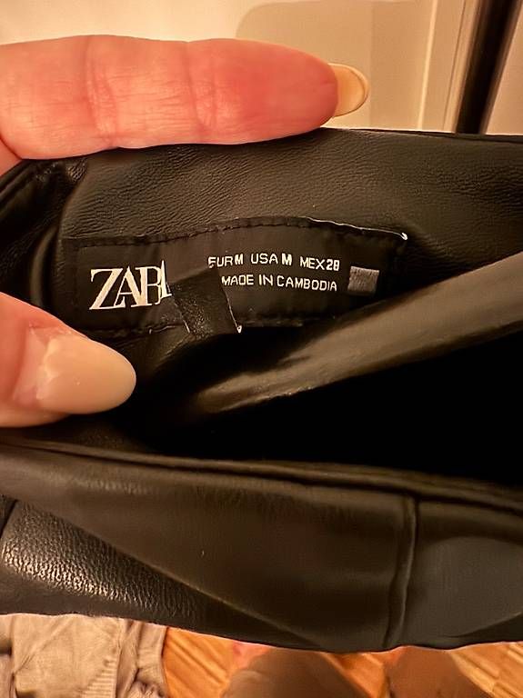 Pantaloni: Zara Kunstlederhose  – Nuovo e nell'imballaggio originale da Zürich venduto da _nushy 2