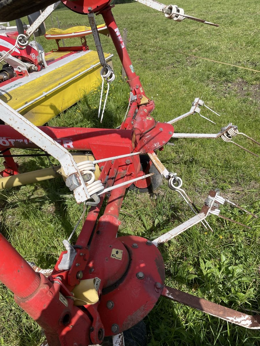 Tutte le macchine: Kreiselheuer pöttinger – Usato da Wilen b. Wil venduto da gallus57 2