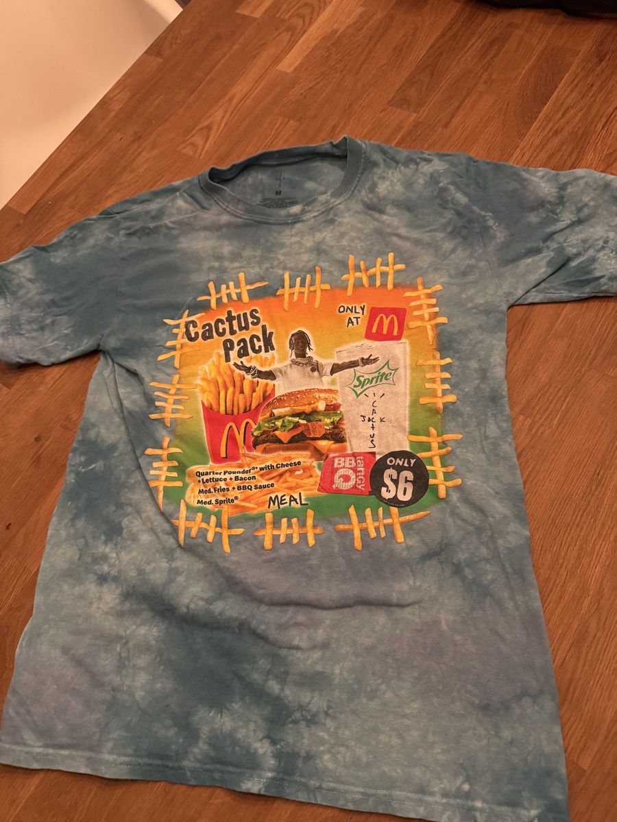 T-Shirts: Cactus Jack x Mc Donalds T-shirt – Neu (gemäss Beschreibung) aus Utzenstorf von Mikaandri