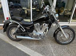 Moto Suzuki