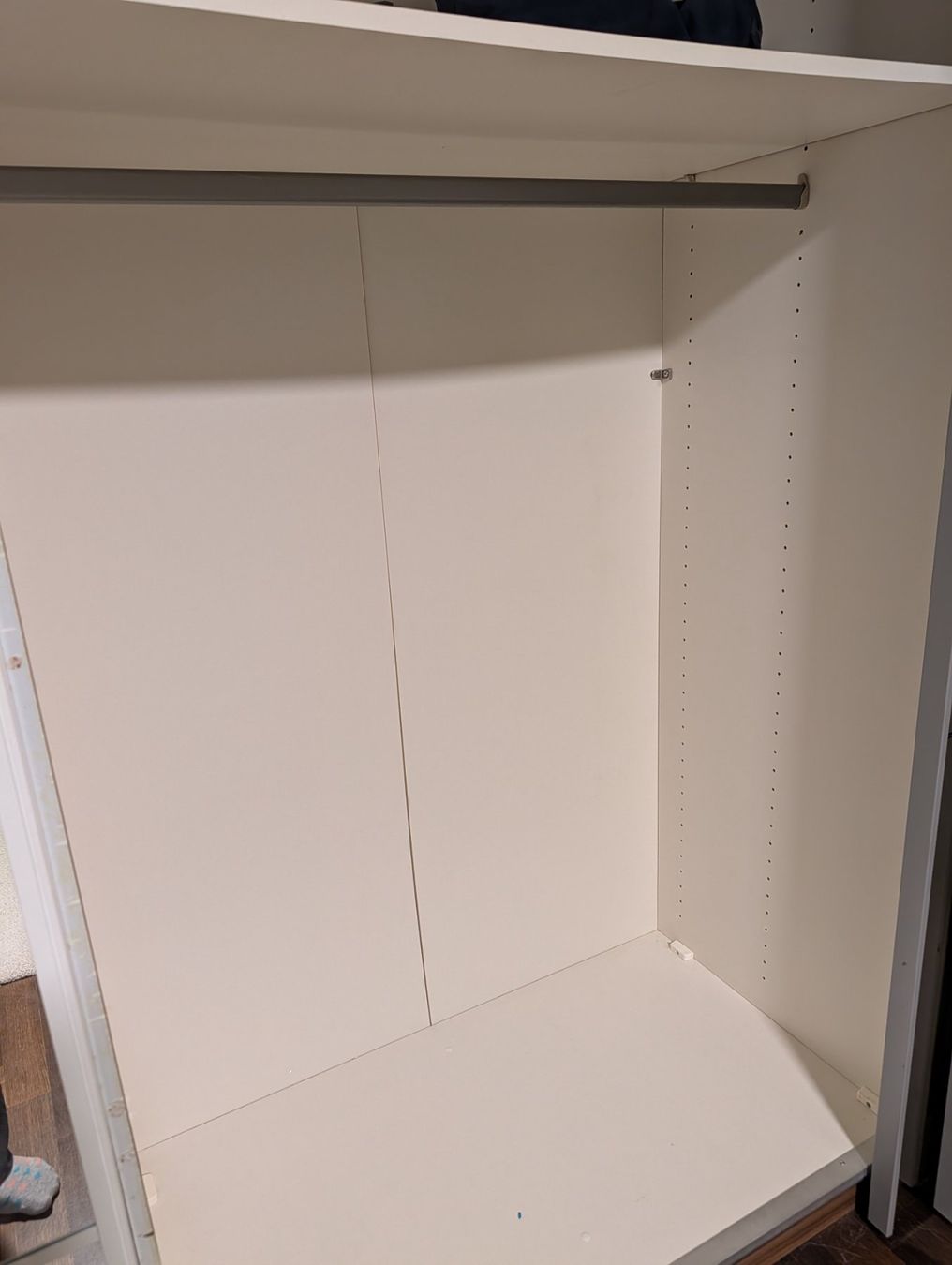 Armoires: Kleiderschrank – D'occasion à Pfäffikon ZH par shanik85 2