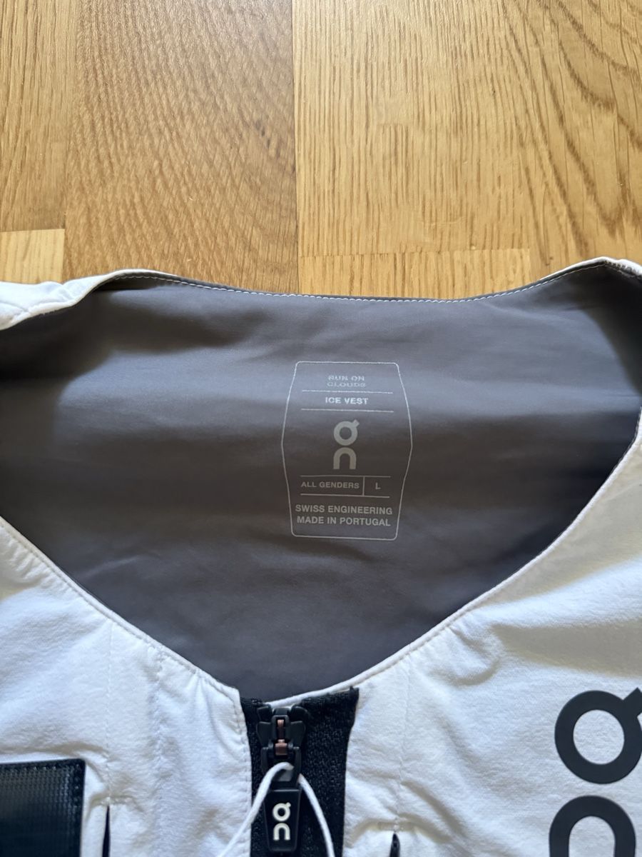 Gilet & Giacche: On Ice Vest – Nuovo e nell'imballaggio originale da Bern venduto da Laufsport3000 2