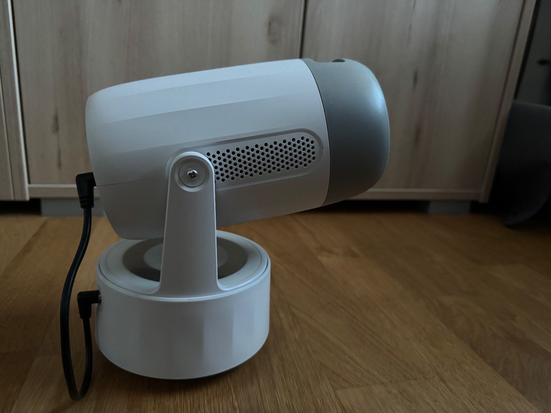 Videoprojektoren: Beamer Schneider VP300 mit Akku – Gebraucht aus Aeschau von ResZ 5