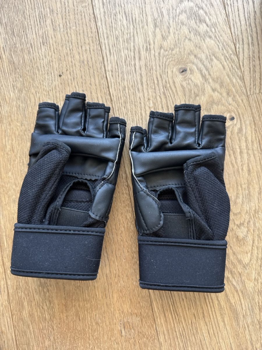 Gants & mitaines : Neue Boxhandschuhe – Neuf (Voir description) à Worblaufen par ste_2qwj 1