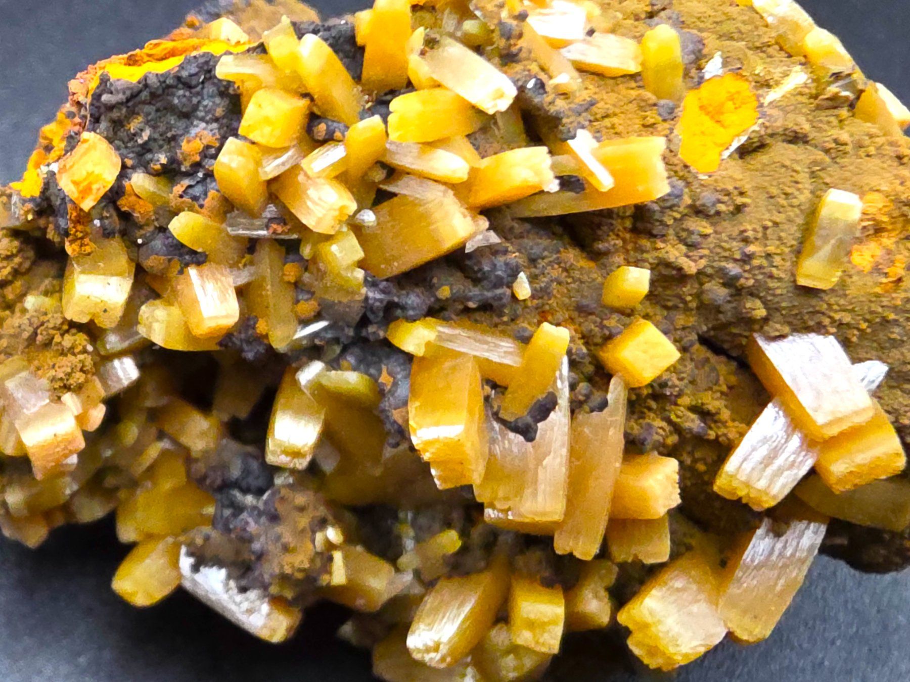 Minerali & Pietre curative: Wulfenite on Mottramite Ojuela Mine, Mapimí, Durango, Mexico – Usato da Figino venduto da minshop 1