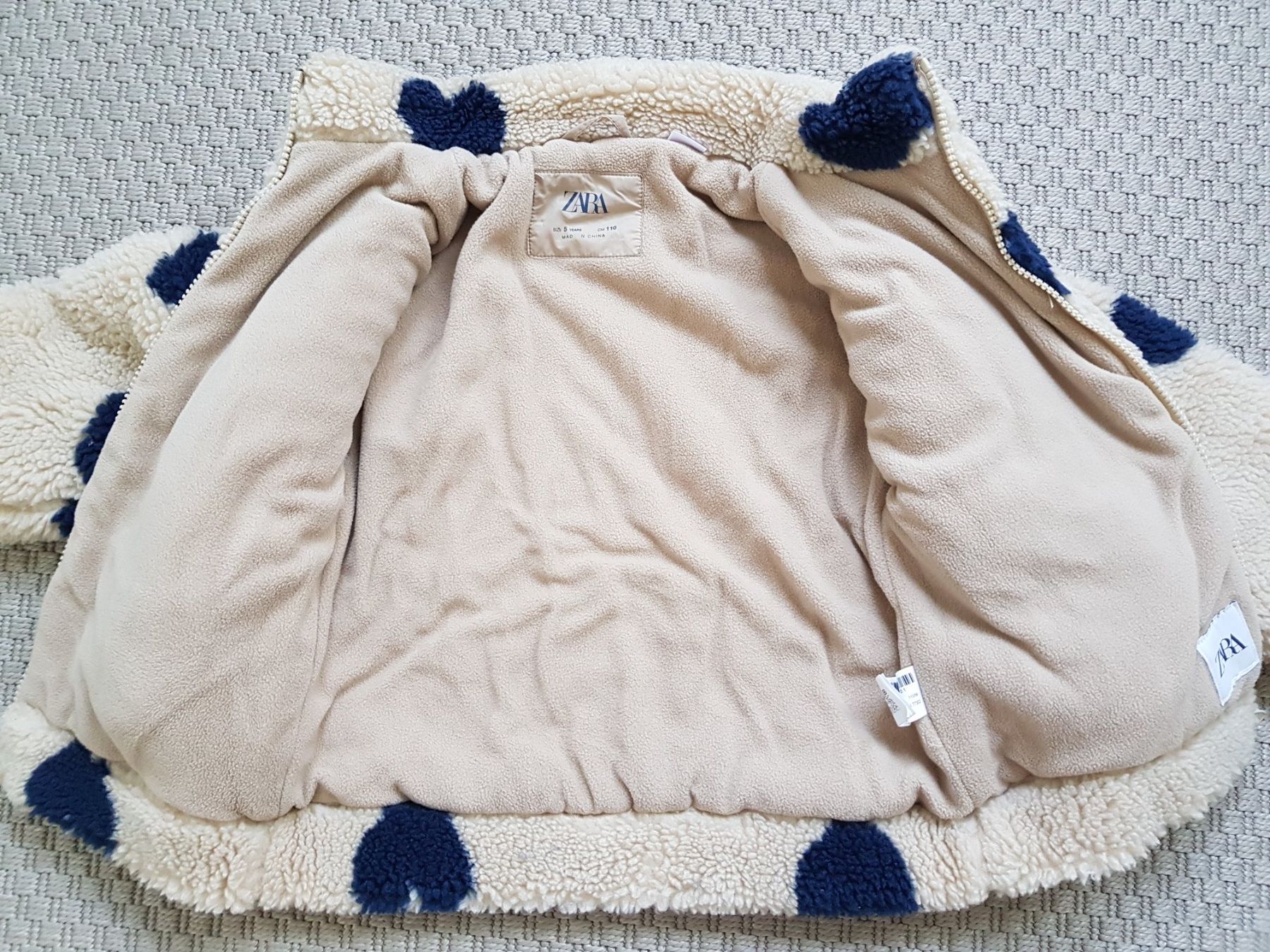 Zara Vestes & Manteaux: Teddy Winterjacke Mädchen – D'occasion à Münchenstein par mt25 2