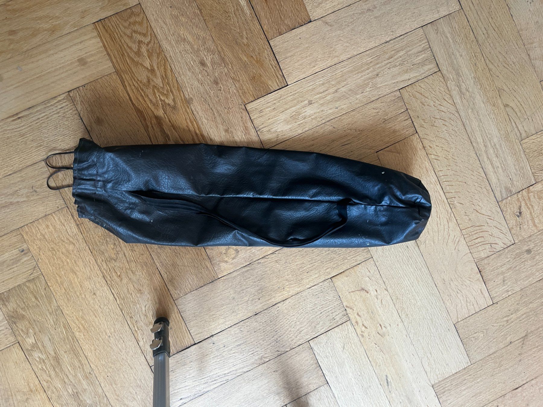Velbon Treppiedi & Teste: Velbon Stativ mit Tasche – Usato da Zürich venduto da nashorn3 3