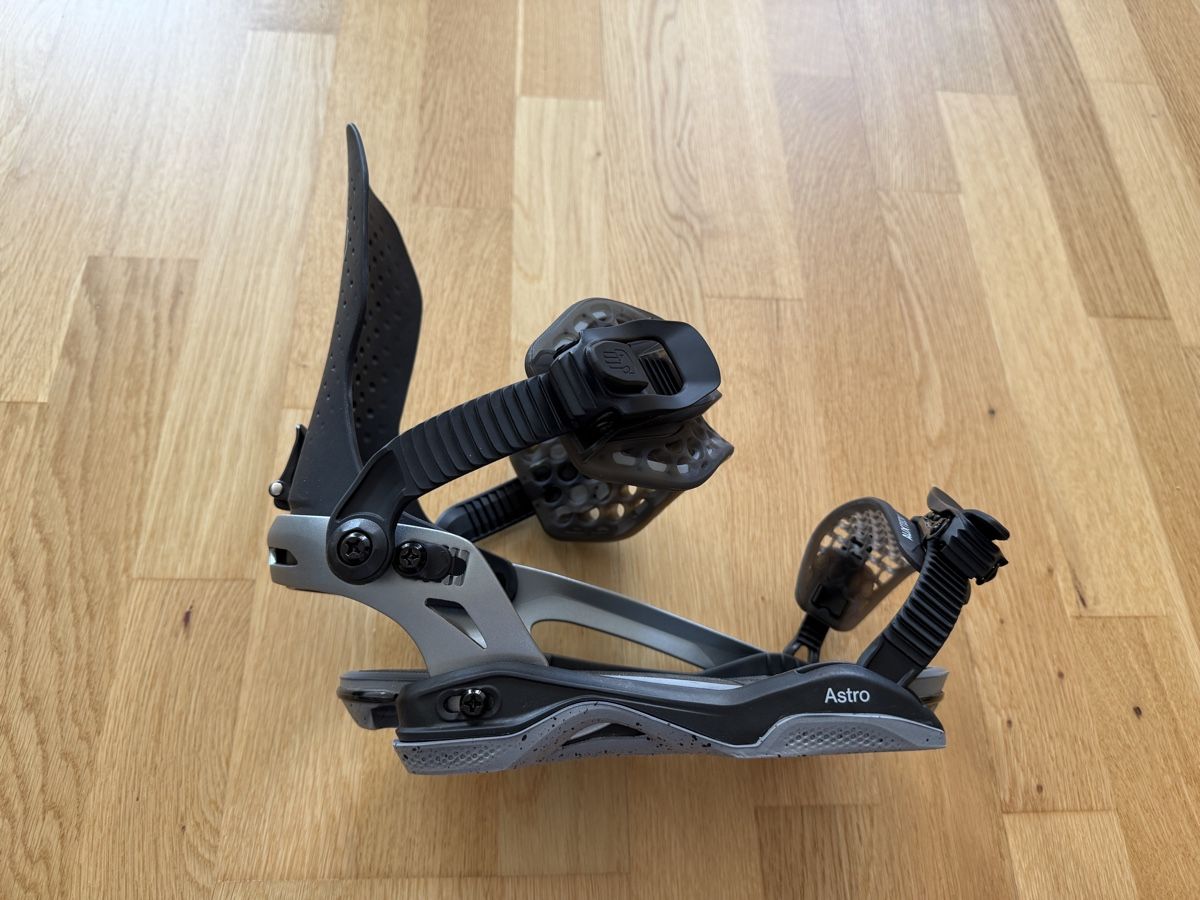 Bataleon Attacchi: Bataleon Astro Asym 2025 Snowboard Bindung Grösse M/L – Usato da Zürich venduto da LW-C-137 5