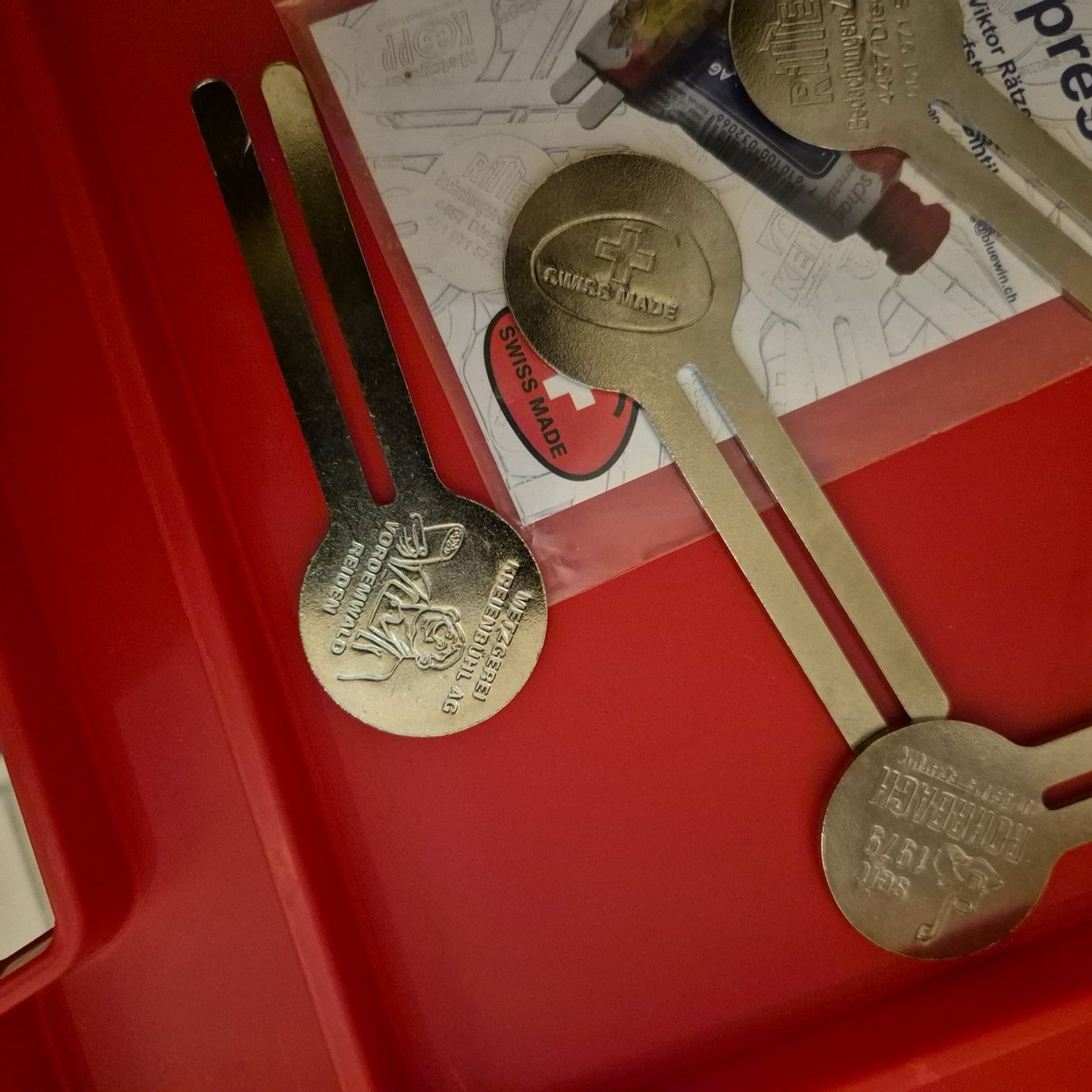 Elettrodomestici da cucina: 5 x Tubenpresser – Nuovo (secondo la descrizione) da Arni AG venduto da kurtrmeier 2