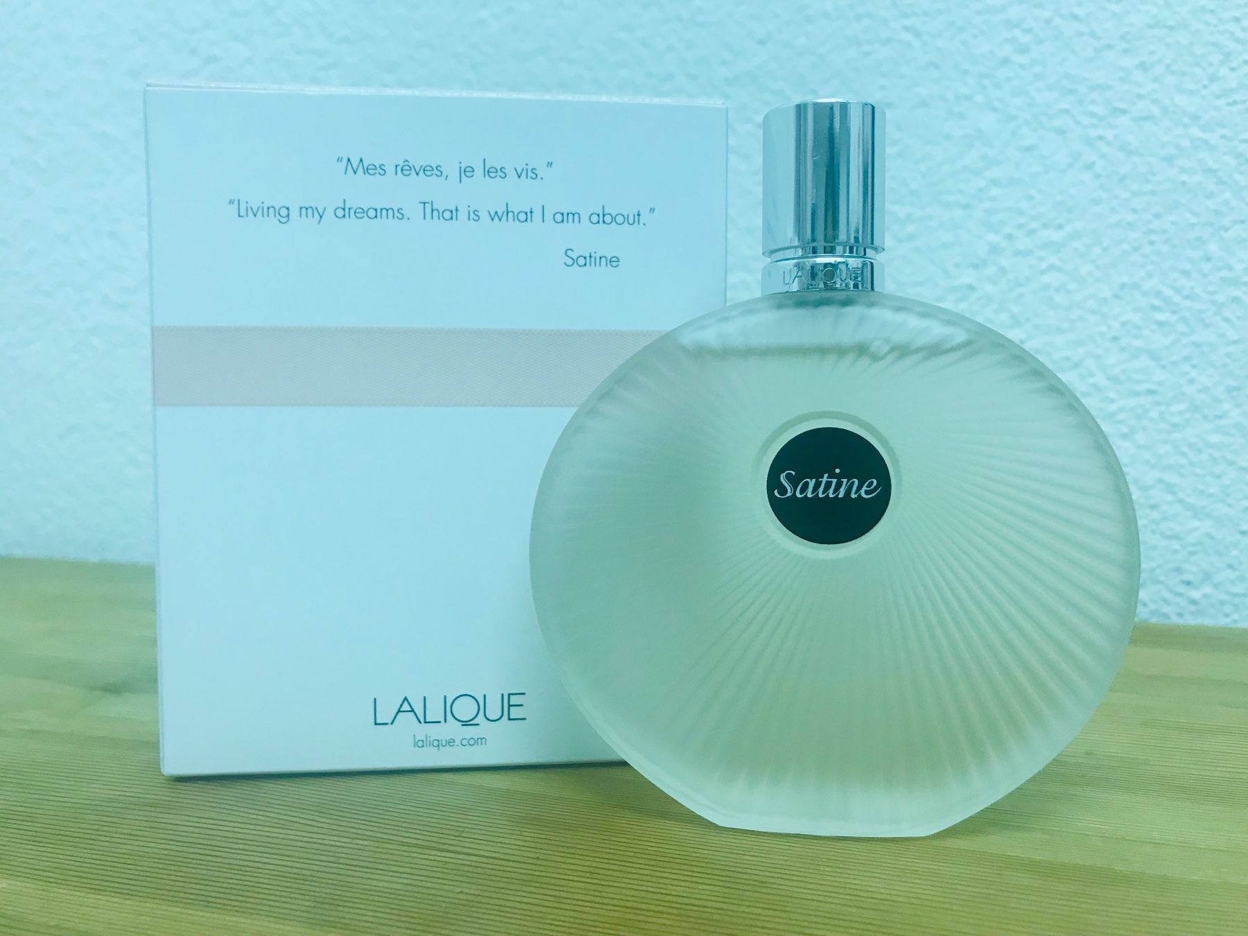 Lalique Profumi & Eau de Toilette: Satin von Lalique, 100 ml, Eau de parfum – Nuovo (secondo la descrizione) da Zürich venduto da KEEPINSPIRED 3