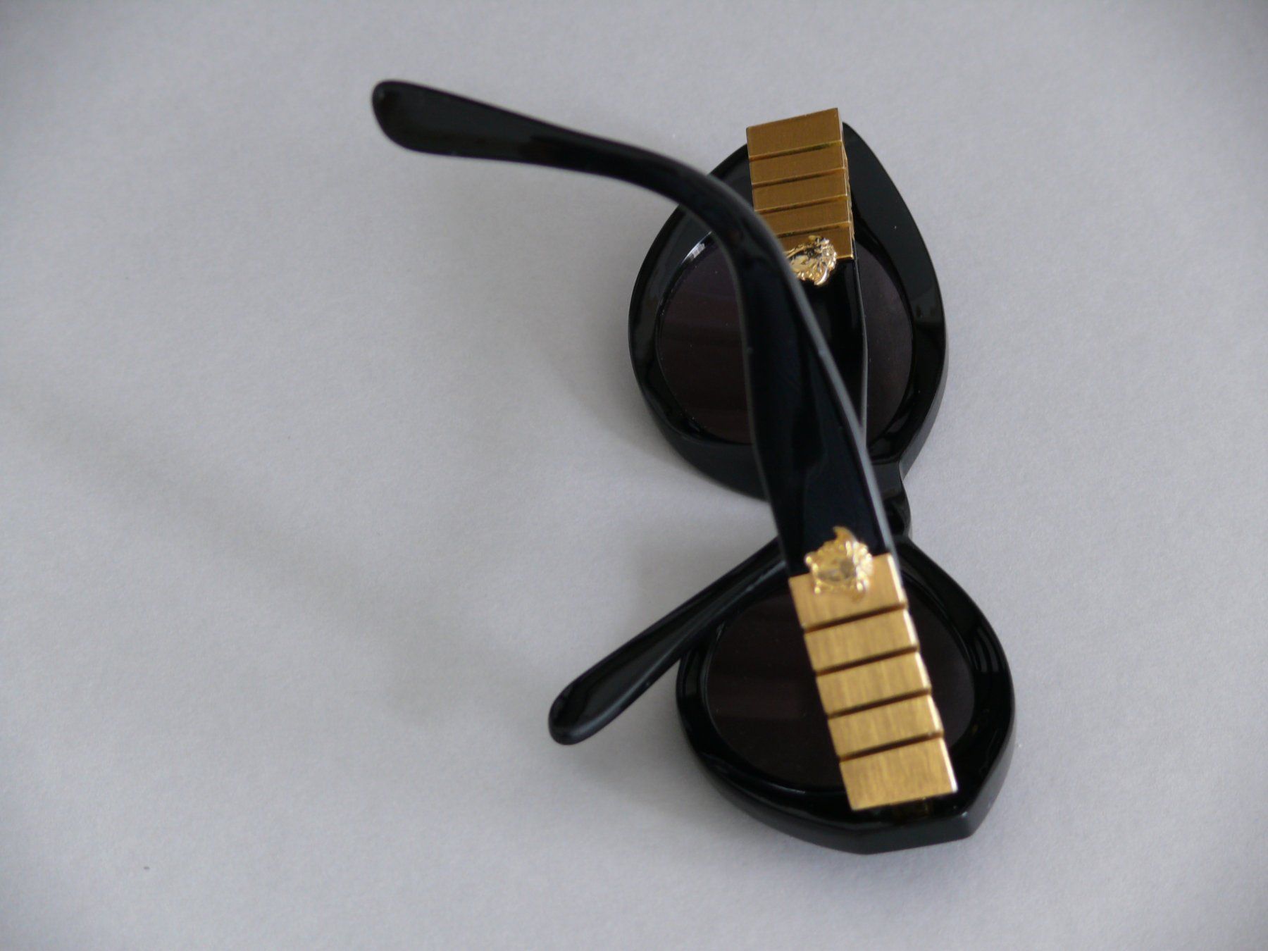 Versace Brillen & Gläser: Gianni Versace Sonnenbrille – Gebraucht aus Scherzingen von packtesan 6