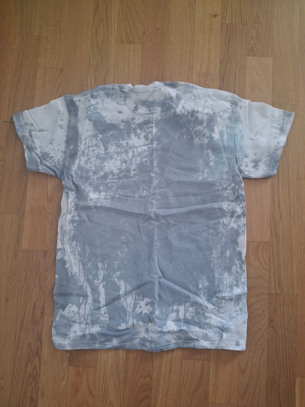 T-shirt: Batik T-Shirt – Nuovo (secondo la descrizione) da Luzern venduto da gab_726g 1