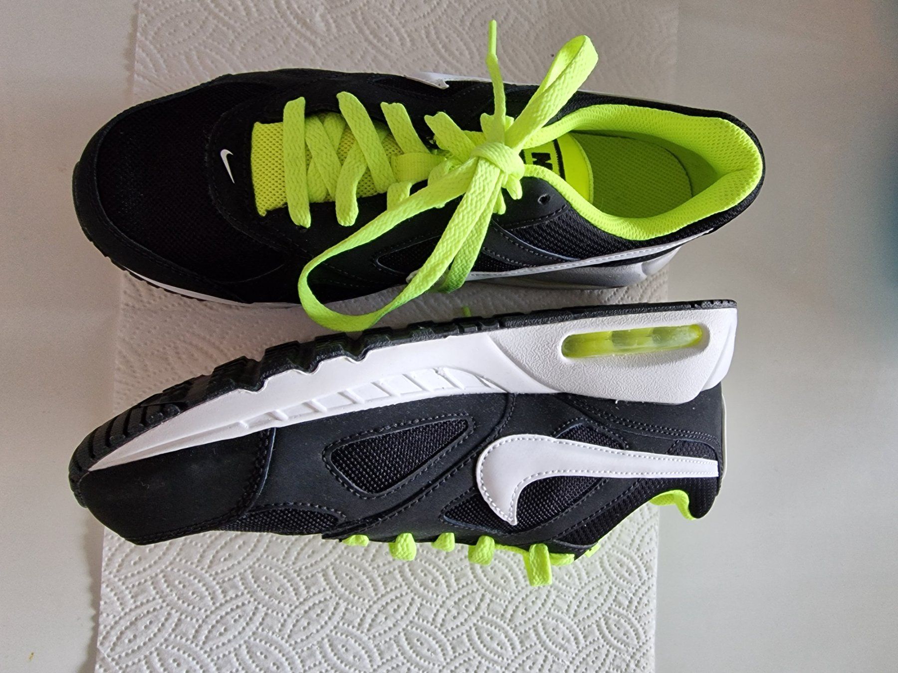 Nike Scarpe per ragazzi: Nike Airmax Turnschuhe Gr. 38 neu – Nuovo e nell'imballaggio originale da Solothurn venduto da Legolas15