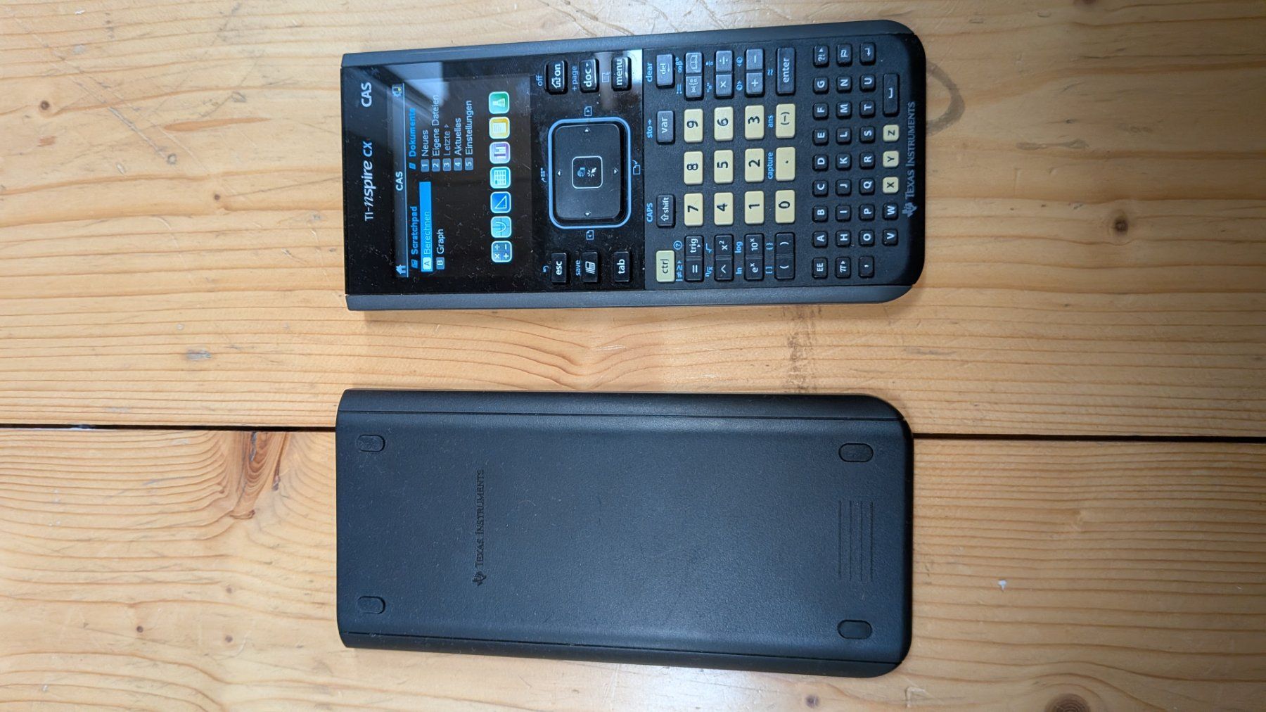 Texas Instruments Calcolatrici tascabili: Grafikrechner TI-Nspire CX CAS – Usato da Meinisberg venduto da Pink_Panther_