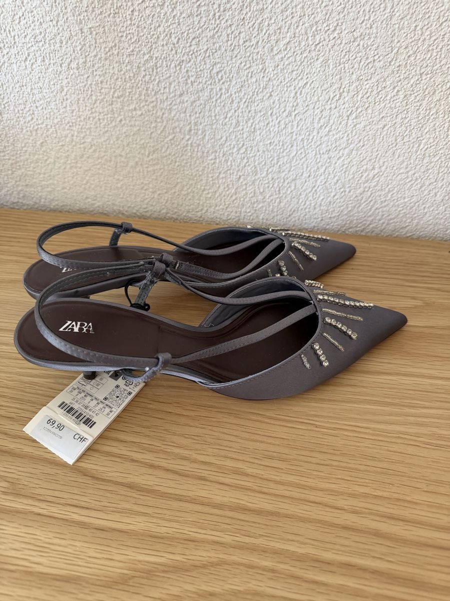 Scarpe da donna: Zara Kitten Heels  – Nuovo (secondo la descrizione) da Adliswil venduto da Laur2000 1