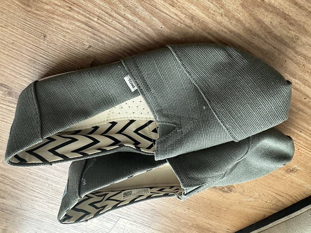 Chaussures femmes: grüne toms grösse 40 – D'occasion à Wil SG par GabiHiestand 1