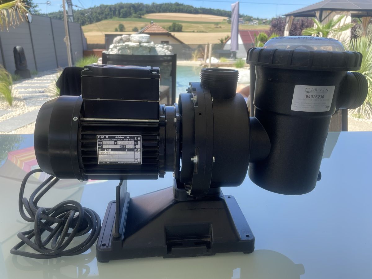 Riscaldamento: Pompe de piscine CARVIN 18m3/h – Usato da Formangueires venduto da Mmikado 2