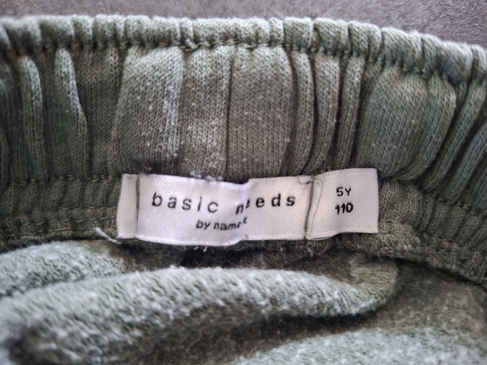 Lotti & Set di vestiti: Hosen Set, Gr. 110 – Usato da Biezwil venduto da Haberli01 5