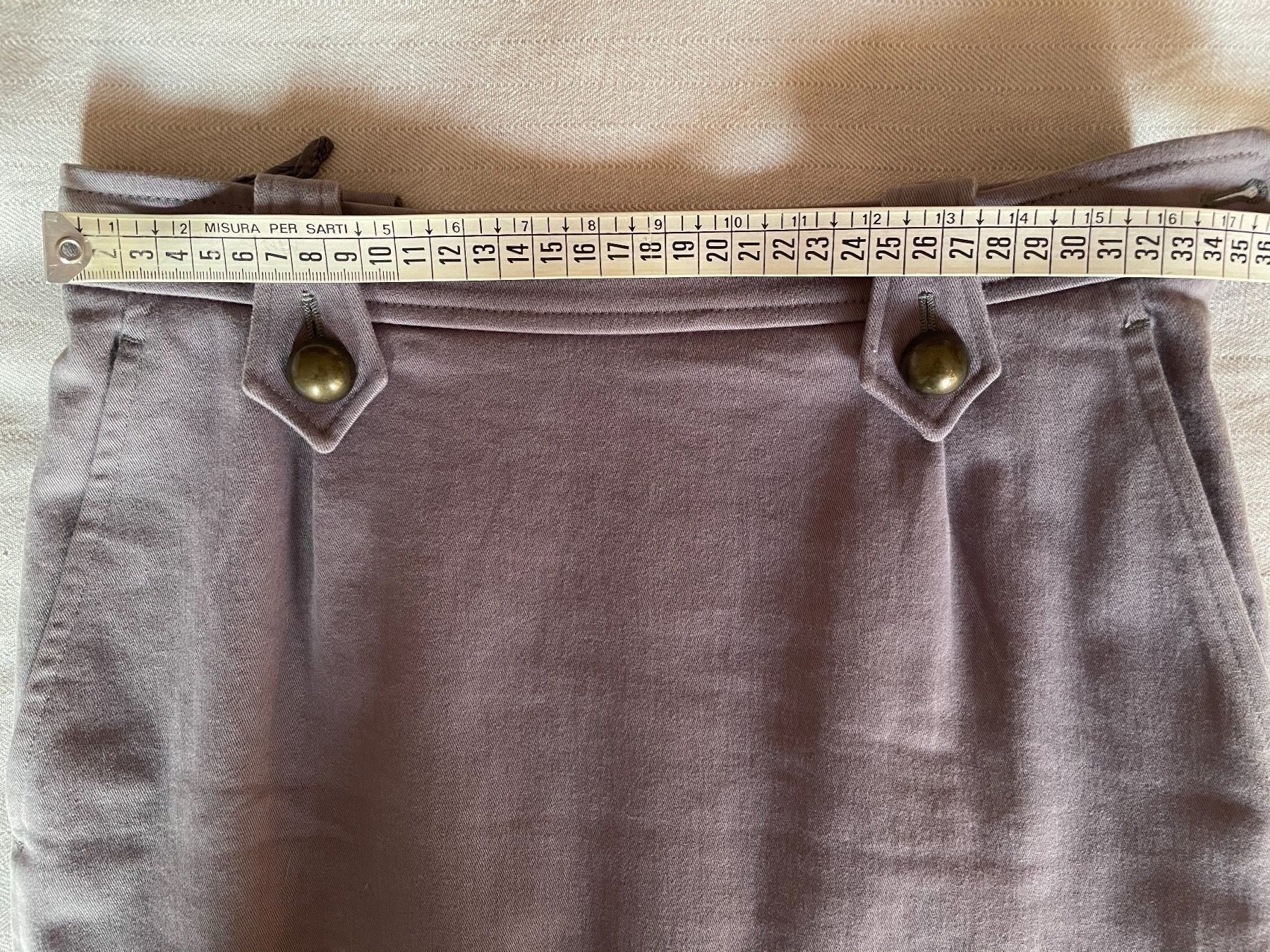 Saint Laurent Gonne: Saint Laurent skirt (F34) – Usato da Basel venduto da mar_fp5q 5