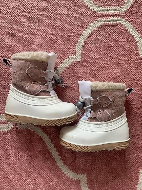 Scarpe per ragazze: Schneestiefel 20 21 – Usato da Dübendorf venduto da audreydes