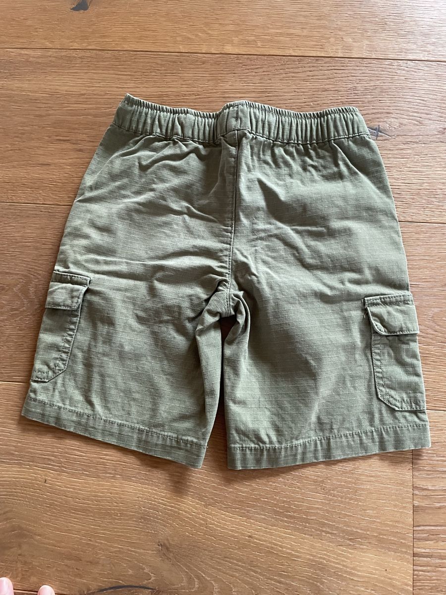 Manor Pantalons: Shorts / Kurze Hosen – D'occasion à Aarwangen par erd_ngx8 1