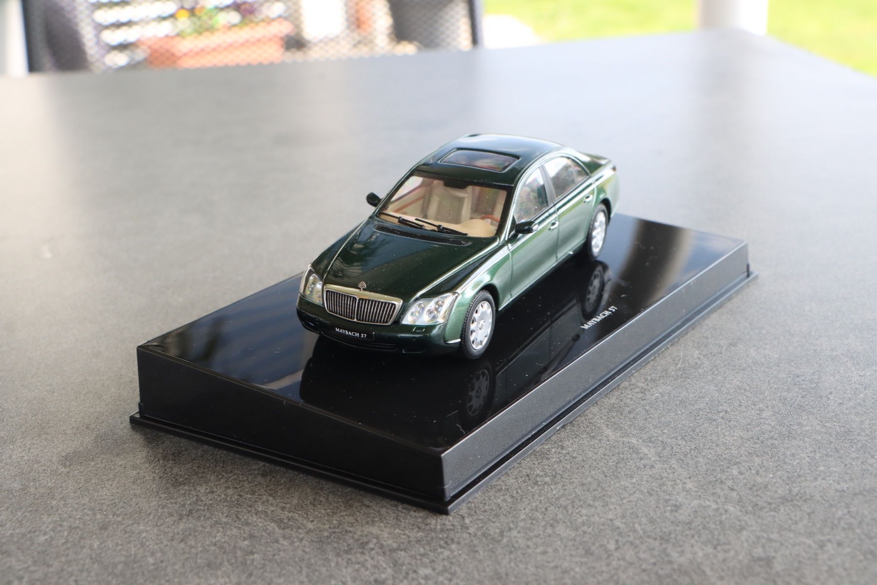 Autoart Modellautos: Maybach 57 SWB 2005 1:43 AutoArt – Neu und originalverpackt aus Bühl b.Aarberg von modelldiecast 5